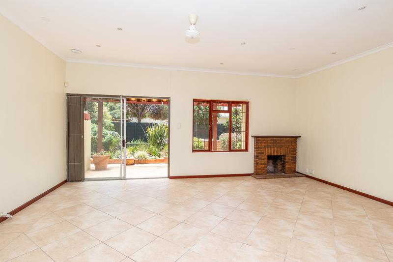 3 Bedroom Property for Sale in Bergvliet Western Cape